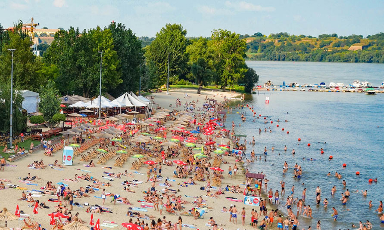 SPLASHING ALONG DANUBE